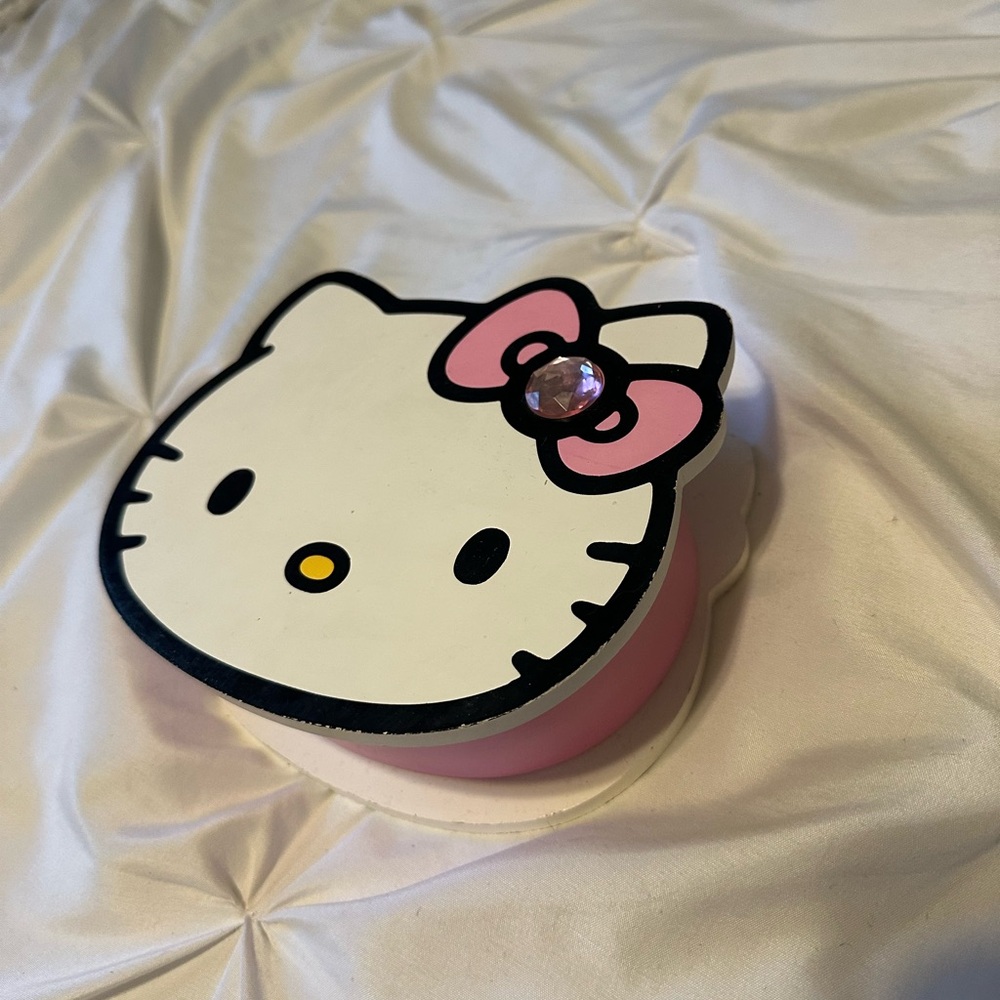 Vintage Hello Kitty jewelry box with mirror